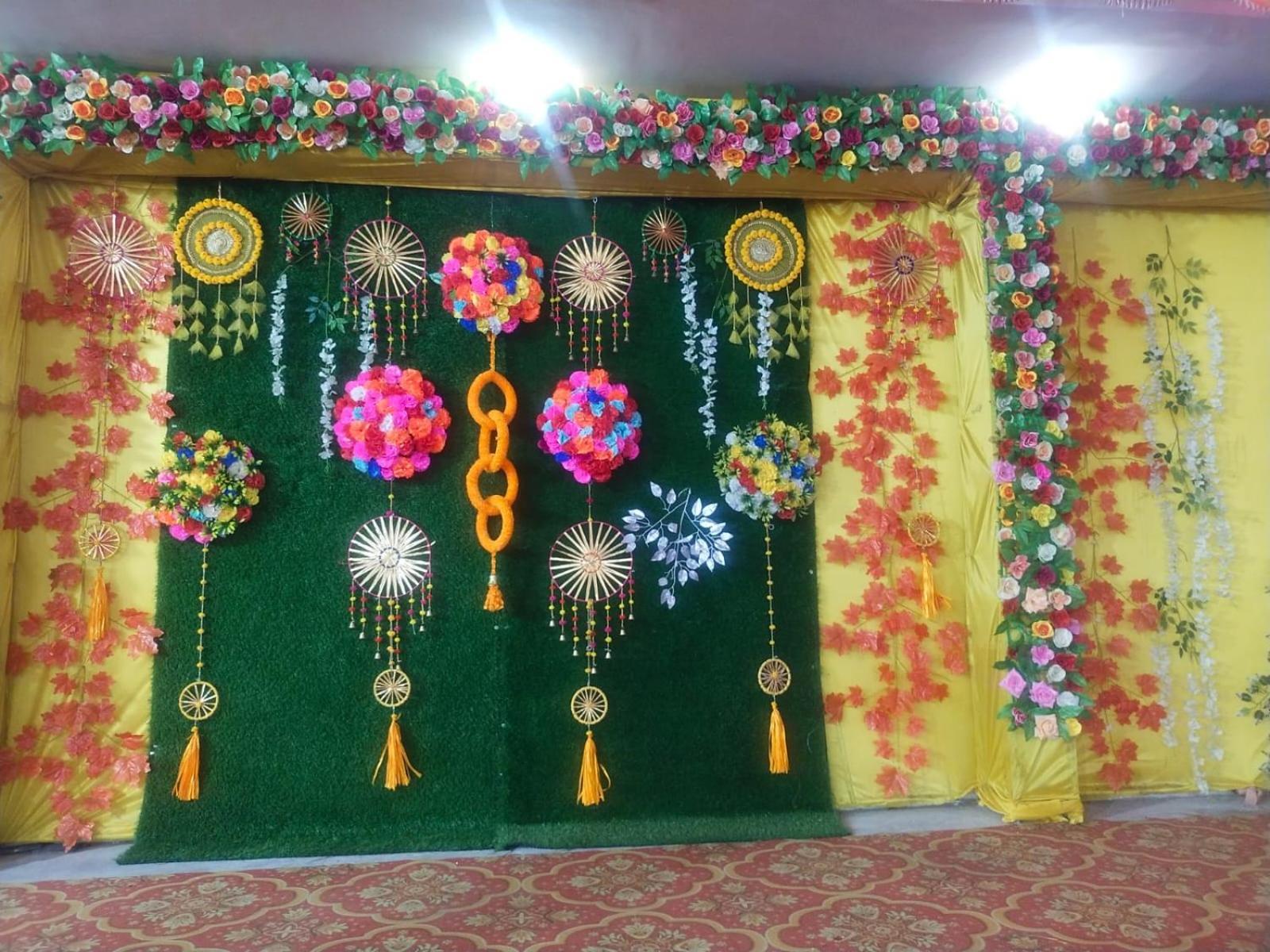 Shree Krishna Garden Hotell Jhusi Exteriör bild